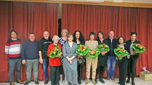 <p>Das ausgeschiedene ÖSHZ-Ratsmitlied Maria Bellin (Vierte von links) und neun Mitarbeiter wurden geehrt.</p>