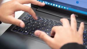 <p>Bis Mitte Januar diesen Jahres wurden insgesamt 4.545 Laptops für Lehrpersonen und Schüler von der DG gekauft.</p>