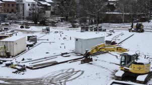 <p>Die Arbeiten zur Neugestaltung des Eupener Bushofs ruhen in diesen Tagen aufgrund der Wetterlage.</p>