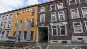 <p>Ein Blick von außen auf das Eupener Kolpinghaus</p>