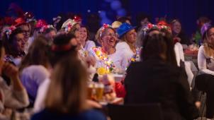 <p>Die Besucherinnen der Damensitzung hatten es, wie es heißt, „hunderttausend“.</p>