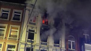 <p>Das Haus ist nach dem Feuer unbewohnbar.</p>