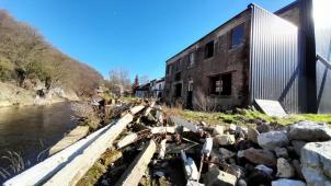<p>Zunächst wurde davon ausgegangen, dass die Stadt Verviers 31 Häuser ankauft, die in der gefährdeten Zone liegen. Für 15 wurde eine Einigung erzielt.</p>