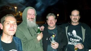 <p>Yves Kever (Schlagzeug), Roger Pint (Bass), Andreas Keutgen (Gesang) und Oliver Rütgers (Gitarre, v. l. ) kehren auf die Bühne zurück.</p>