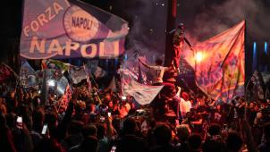 <p>Fans des SSC Neapel jubeln über den Gewinn des italienischen Meistertitels.</p>