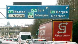 <p>Die Bezeichnungen „Namen“ oder „Luik“ werden wohl auf den Autobahnschildern in Flandern bleiben.</p>