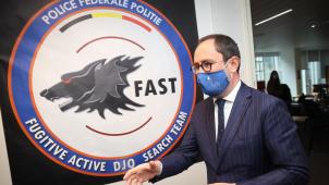 <p>Justizminister Vincent Van Quickenborne hatte im Jahr 2021 - einem Coronajahr - dem FAST-Team einen Besuch abgestattet.</p>