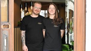 <p>Jan Broichhausen und seine Partnerin Corinne Margreve bieten in der Klosterstraße feine Gerichte aus regionalen Zutaten an.</p>