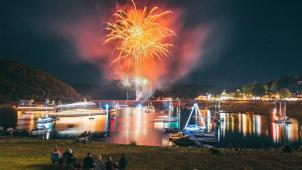 <p>Höhepunkt des Volksfestes ist das große Höhen-Feuerwerk am späten Samstagabend.</p>