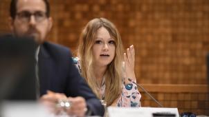 <p>Jolyn Huppertz verlässt die CSP-Fraktion im Parlament der Deutschsprachigen Gemeinschaft.</p>