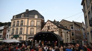 <p>Das Konzert von Yves Paquet fand großen Anklang, nicht weniger Zuhörer kannten seine Songs.</p>