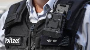 <p>Die Nationale Gewerkschaft der Polizei- und Sicherheitsdienste moniert die Arbeitsbedingungen der Eupener Polizeibeamten am Nationalfeiertag in Brüssel.</p>