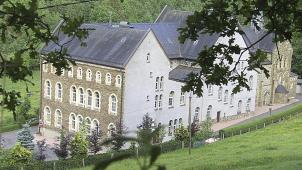 <p>Der Radweg von Ulflingen nach Clerf, in der Verlängerung der Vennbahn, wird am Kloster Fünfbrunnen vorbeiführen.</p>