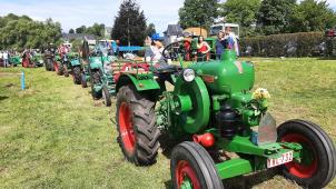 <p>Die internationale Oldtimer- undTraktoren-Ausstellung mit über 300 Exponaten wird um 10 Uhr an einem Ort eröffnet, der wie dafür gemacht ist: die Wiese „Am Bach“ im Dorfkern Lontzens.</p>