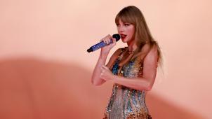 <p>Taylor Swift bei einem Konzert Inglewood in Aktion</p>