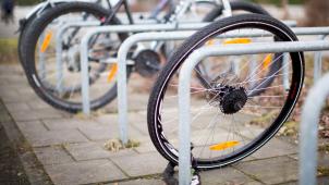 <p>Die Ausstattung von Fahrrädern mit Peilsendern soll erleichtert werden, um künftig Fahrraddieben besser als bisher das Handwerk zu legen.</p>