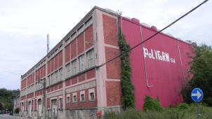 <p>Das Gebäude der ehemaligen Textilfabrik Polyform steht vor dem Abriss.</p>