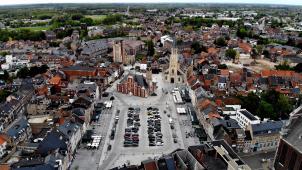 <p>Ein Blick von oben auf die Stadt Sint-Truiden</p>