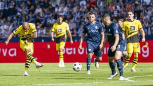 <p>Dortmunds Donyell Malen erzielt das Tor zum 1:1.</p>