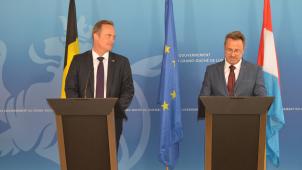 <p>Oliver Paasch (links) und Xavier Bettel (rechts) gaben im Anschluss an ihr Arbeitstreffen eine gemeinsame Pressekonferenz.</p>