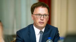 <p>Laut Jean Deboutte, Direktor der Schuldagentur, gibt esviele Beschwerden darüber, dass Anlegerüber ihre Bank nicht die gewünschte Summe in den neuen Staatsbon investieren können.</p>