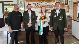 <p>Königsehren für Silke Benker in Amel.</p>