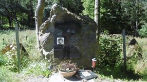 <p>Das Denkmal erinnert an zwei gefallene Soldaten. Vergangene Woche wurde es zerstört.</p>