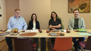 <p>Ecolo-Präsidentin Fabienne Colling (2.v.l.) mit den PDG-Abgeordneten Freddy Mockel, Inga Voss-Werding und Andreas Jerusalem (v.l.) während der Pressekonferenz</p>