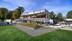 <p>Der 50 Jahre alte Umkleide-, Personal- und Duschtrakt wird abgerissen.</p>