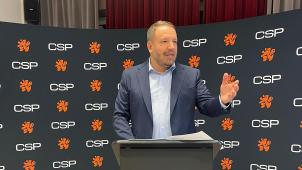 <p>Thomas Lennertz ist seit Januar 2015 Mitglied des Eupener Stadtrates und seit August 2017 Fraktionssprecher der Christlich-Sozialen.</p>