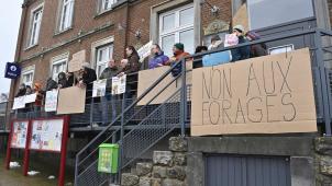 <p>Zahlreiche Bürger hatten gegen die geplante Lachsfarm mobil gemacht.</p>