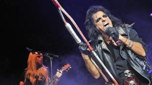 <p>Alice Cooper in Aktion</p>