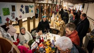 <p>Die alte Scheune Martiny bietet einen schönen Rahmen für den Handwerkermarkt.</p>