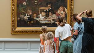 <p>Die Besucher sind eingeladen, das Museuminteraktiv zu erkunden.</p>