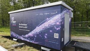 <p>Der Stein des Anstoßes: Glasfaser-Verteilerkasten in Hergenrath ist Vergangenheit</p>