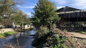 <p>Am Anblick der Industriebrache der früheren Solvent-Fabrik in Verviers wird sich vorerst nichts ändern. Das Gelände geht in das Eigentum der Stadt Verviers über, die nun die Ergebnisse einer hydrologischen Studie abwartet.</p>