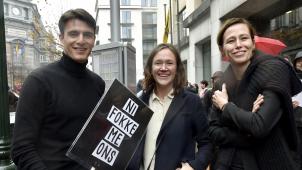 <p>Ein Schnappschuss aus dem Jahr 2019: Conner Rousseau (links) undFreya Van den Bossche (rechts) bei einer Protestaktion in Brüssel.</p>