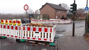 <p>Die Sperrung der Aachener Straße (Foto) wird bald beendet, doch dann folgt gleich eine neue nebenan auf der Oberforstbacher Straße.</p>
