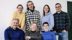 <p>Dieses Bild veröffentlichte die Lokalsektion Ecolo Eupen im Anschluss an die Pressekonferenz am Freitagmorgen. Es zeigt die wichtigsten Vertreter des „Green Team“: Obere Reihe, von links: ÖSHZ-Präsidentin Martine Engels, Daniel Offermann, Anne-Marie Jouck und Shqiprim Thaqi. Vordere Reihe, von links: Christophe Ponkalo, Bürgermeisterin Claudia Niessen und Schöffin Catherine Brüll.</p>