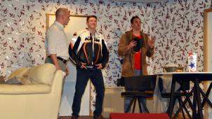 <p>Franz Schmitt (Yves Mreyen), Peter (Sammy Fickers) und Stefan Schmitt (Achim Theis) vlnr</p>