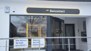 <p>Die Bankautomaten von Batopin (wie hier in Weywertz) sorgen weiterhin für Gesprächsstoff. Ministerpräsident Oliver Paasch nannte das Angebot „völlig inakzeptabel“.</p>