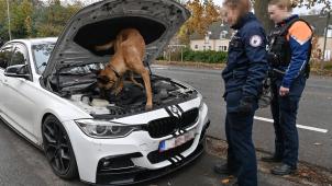 <p>Polizist ist nicht gleich Polizist: Das Tatigkeitsfeld ist vielfältig. Hier: eine Großkontrolle der Polizei in Kelmis.</p>