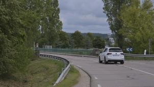 <p>Gerade ländliche Räume sind von dem Phänomen betroffen, dass oftmals Unfälle passieren, in die nur ein Fahrzeug verwickelt ist.</p>