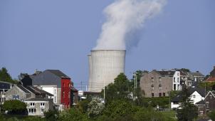 <p>Ein Blick auf das Atomkraftwerk in Tihange bei Huy</p>
