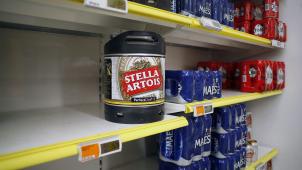 <p>An Alkohol zu kommen ist für Minderjährige hierzulande ein leichtes Unterfangen.</p>