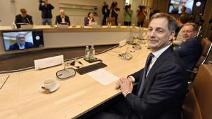 <p>Erste Sitzung der Taskforce mit Premier De Croo (vorne), Vertretern der Regionalregierungen und der Unternehmensspitze von Audi dauerte anderthalb Stunden. Anfang Mai will man ich erneut treffen.</p>