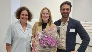 <p>TAO-Direktorin Sandra De Taeye, Ministerin Isabelle Weykmans und Thorsten Maraite, der weiter TAO-Präsident bleibt.</p>