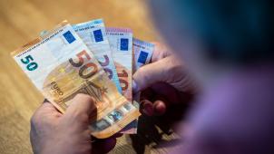 <p>Es ist es schwer zu sagen, welche Option für den Ruhestand die finanziell vorteilhaftere ist. Es kommt auf die persönliche Situation des Betroffenen an.</p>