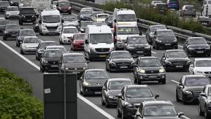 <p>Wie die Behörden in Belgien Autos besteuern, sei nicht mehr angemessen, stellen zwei Professoren der Unis Antwerpen und Löwen in einer Analyse fest.</p>