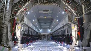 <p>Leeres Truppenflugzeug? Die Landesverteidigung warnt vor einer neuen Pensionsregelung.</p>